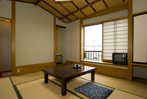 Yamaya Hotel Numazu Buitenkant foto